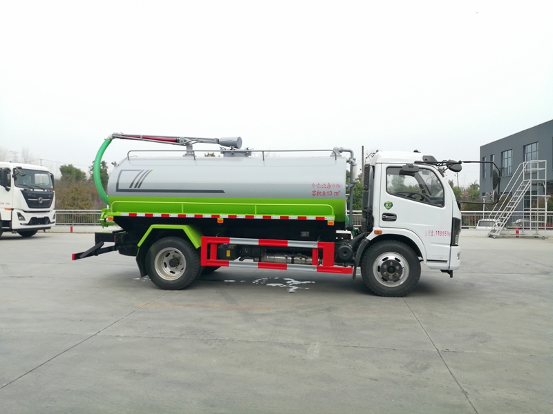 东风10方吸粪车