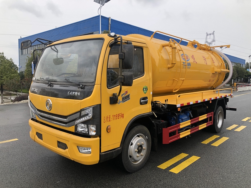 东风9方吸污车